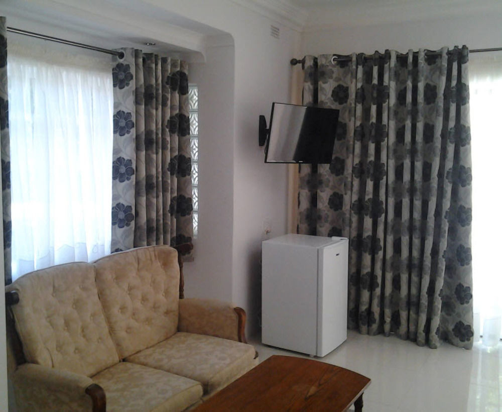 Sethule Lodge Bulawayo Bagian luar foto
